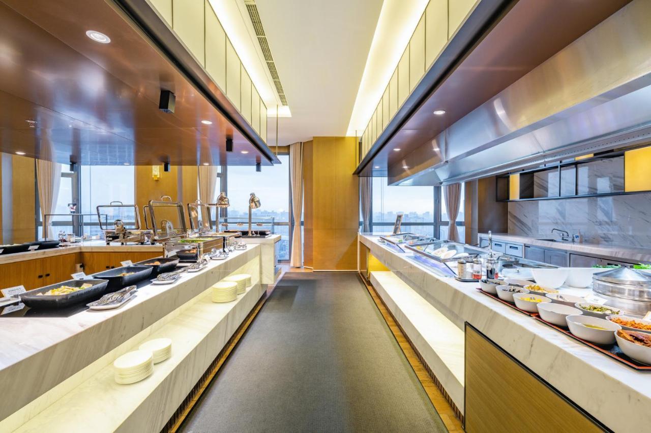 Holiday Inn Shanghai Huaxia By Ihg - Overlooking City Scenery At Sky View Restaurant Eksteriør bilde